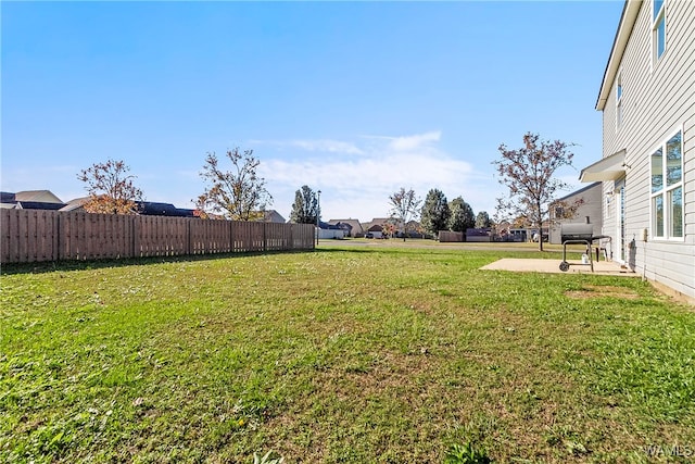 view of yard with a patio area