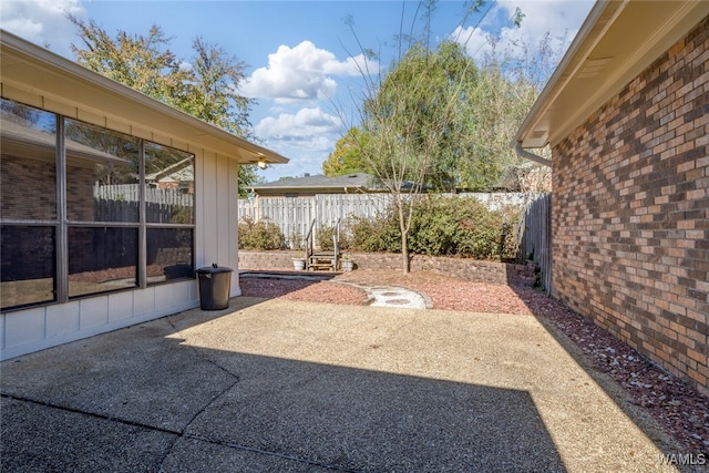 view of yard featuring a patio