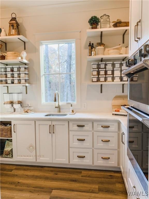 pantry with sink