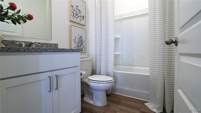 9349 Havenridge Loop, Tuscaloosa, AL 35405 - full bath featuring wood finished floors, vanity, toilet, and shower / bath combination with curtain