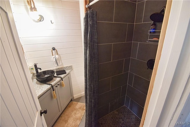 15337 Strawberry Ln, Northport, AL 35475 - full bath featuring a shower stall and vanity