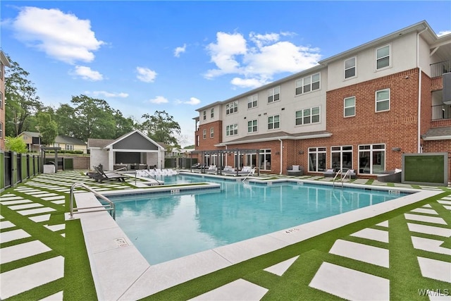 680 6th Ave NE Unit 3310, Tuscaloosa, AL 35404 - community pool with a patio