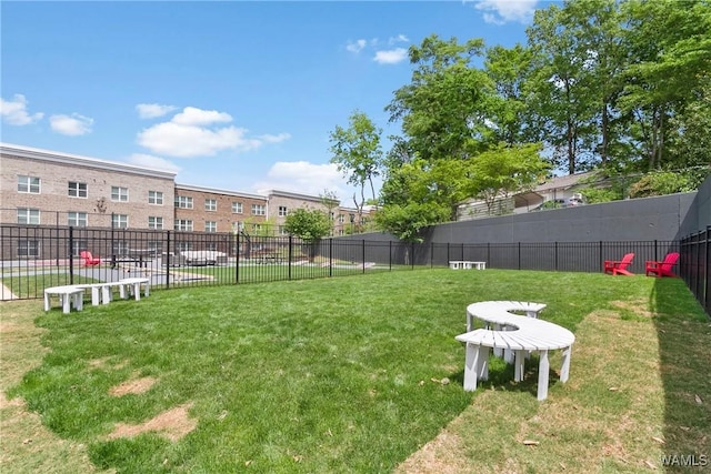 680 6th Ave NE Unit 3310, Tuscaloosa, AL 35404 - view of yard featuring a dog friendly area