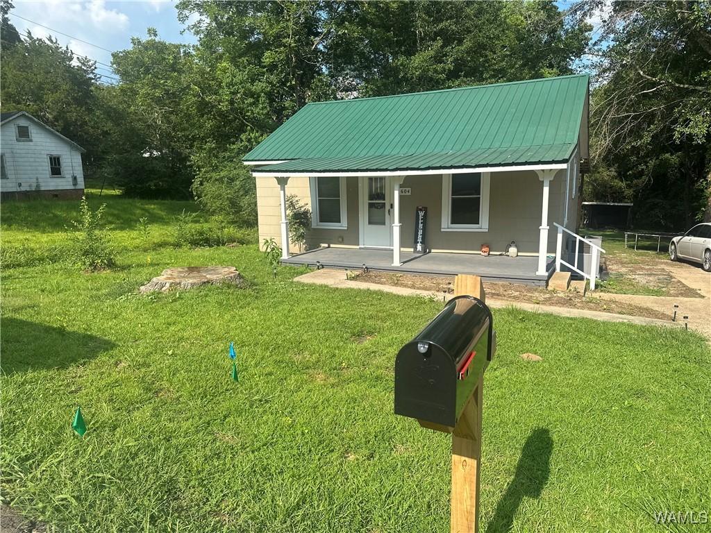 604 1st St NE, Aliceville, AL 35442 - photo 1
