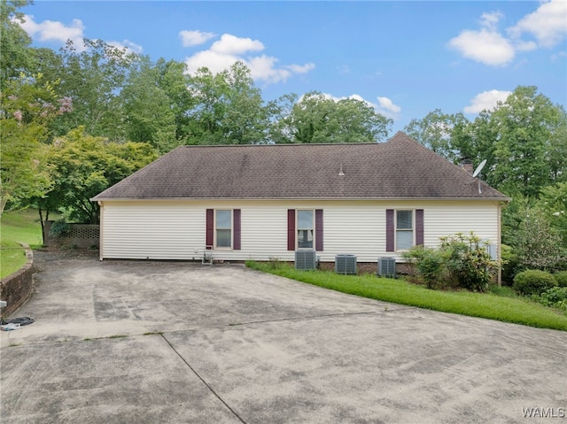 4184 Graves Gap Rd, Hayden, AL 35079 - rear view of house featuring driveway and a shingled roof