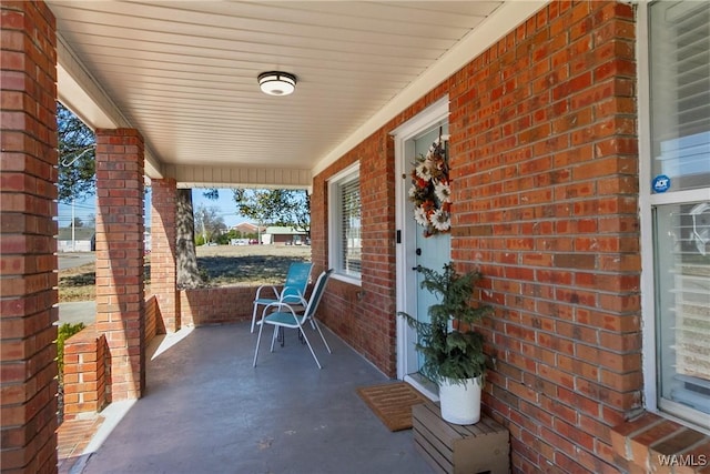 view of patio / terrace with covered porch