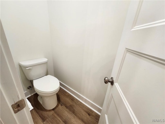 195 Lecroy Cir, Brent, AL 35034 - bathroom with wood finished floors, toilet, and baseboards