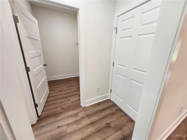 195 Lecroy Cir, Brent, AL 35034 - corridor featuring wood finished floors and baseboards