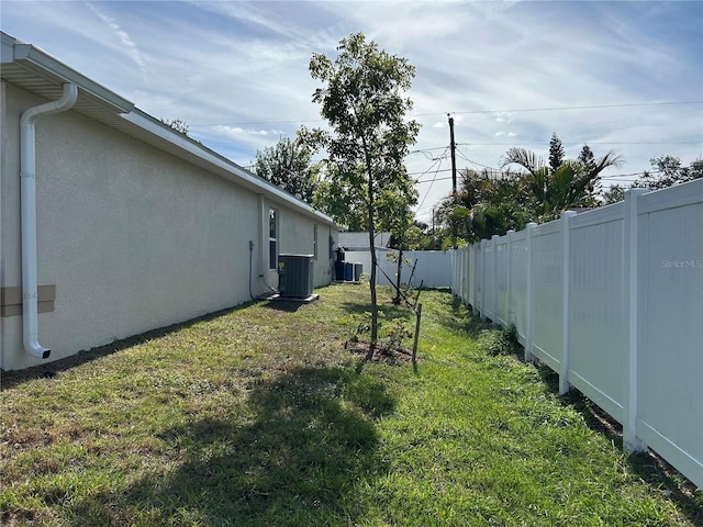 view of yard with cooling unit