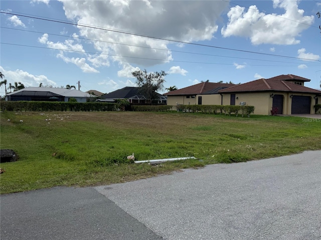 Listing photo 2 for 2510 Miracle Pkwy, Cape Coral FL 33914