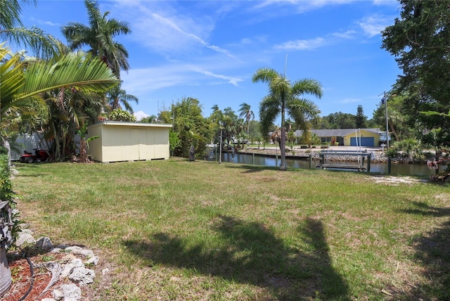 view of yard with a water view