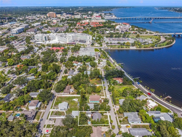 bird's eye view featuring a water view