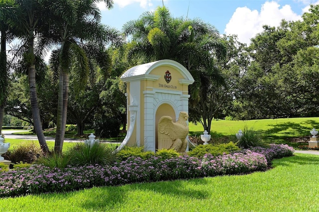 401 N Point Rd Unit 901, Osprey, FL 34229 - community sign featuring a lawn