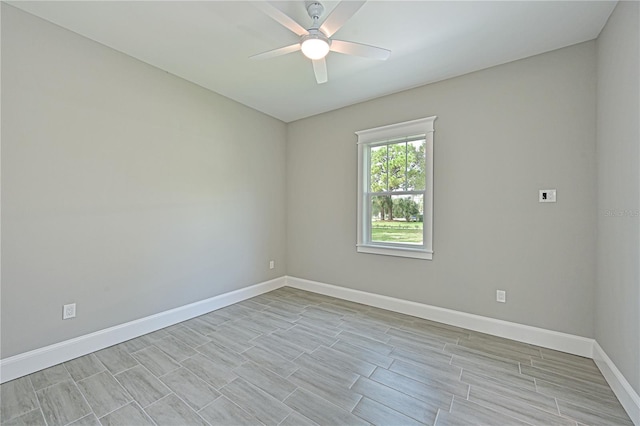 empty room with ceiling fan