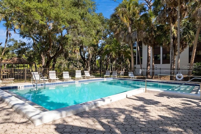 view of swimming pool