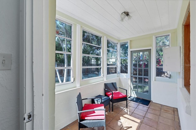 view of sunroom / solarium