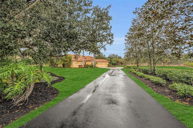 view of front of property with a front yard