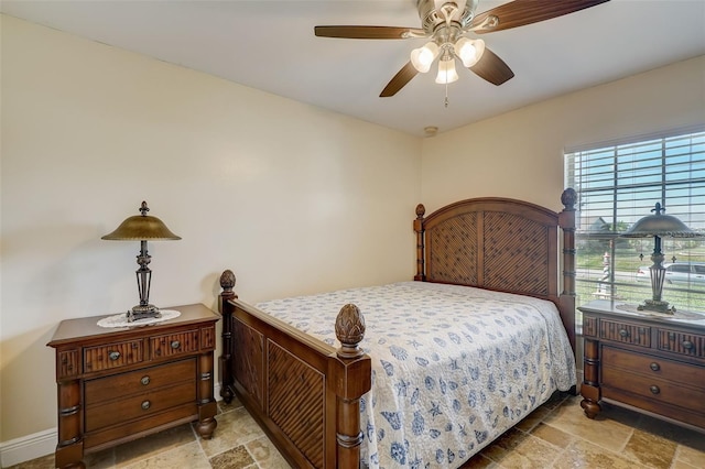 bedroom with ceiling fan