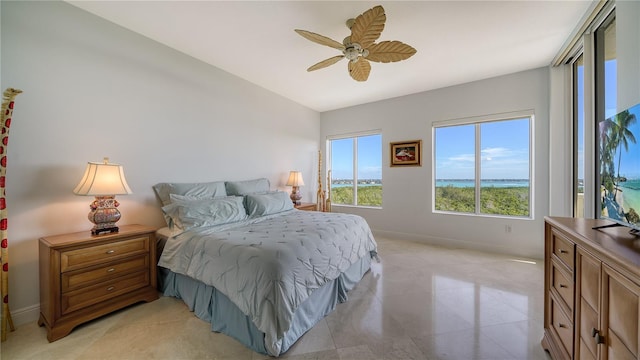 bedroom featuring ceiling fan