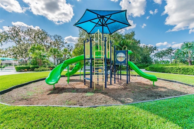 4618 Deep Creek Ter, Parrish, FL 34219 - view of playground with a yard