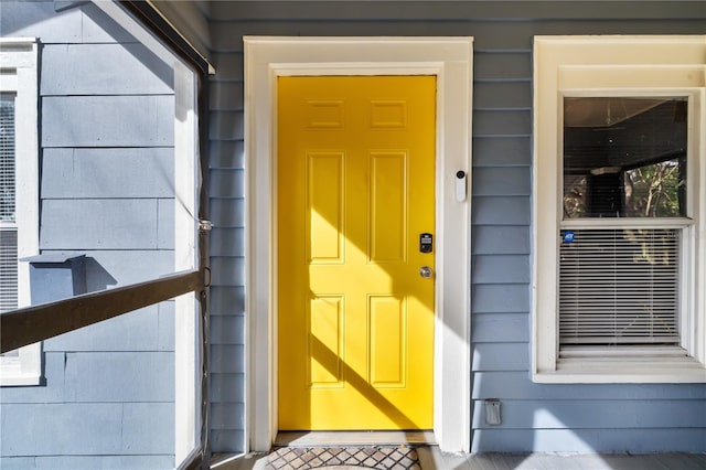 view of property entrance