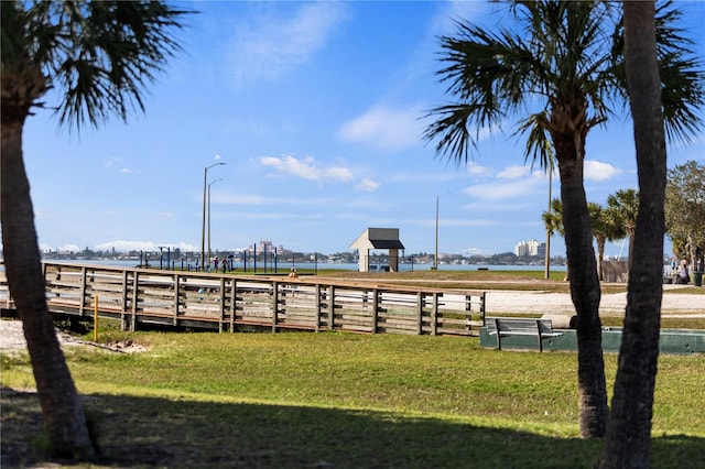 view of yard featuring a water view