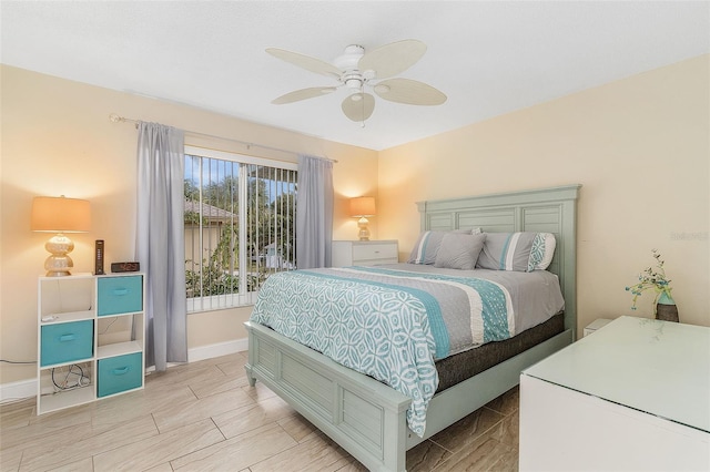 bedroom with ceiling fan