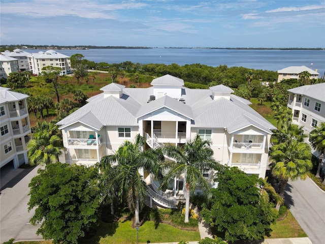 bird's eye view with a water view