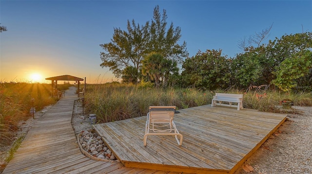 view of deck at dusk