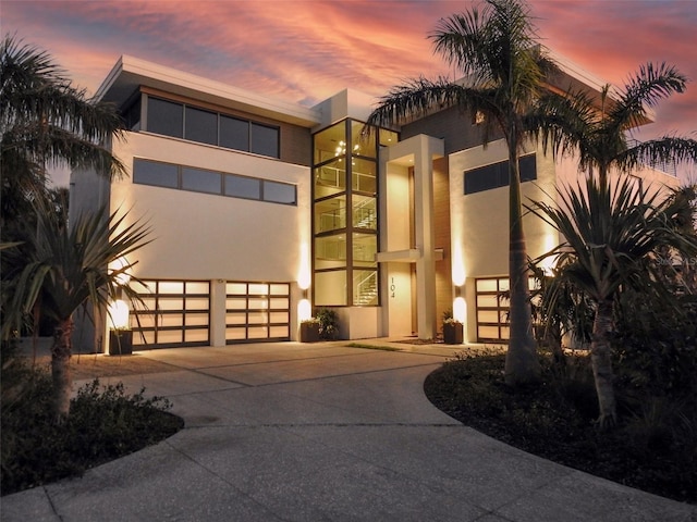 view of front of property featuring a garage