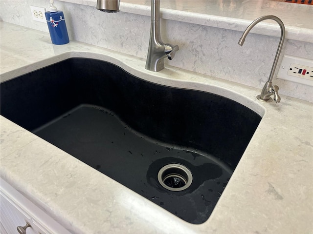 room details with sink