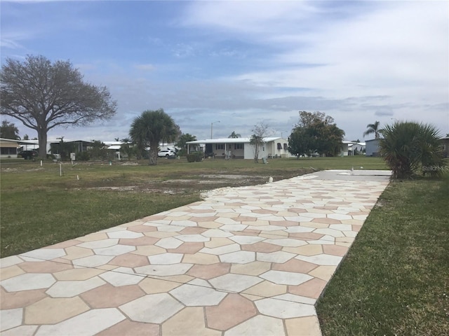 Listing photo 2 for 713 Fairmount Dr, North Port FL 34287