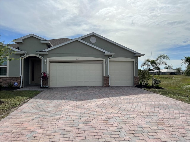 view of front facade with a garage