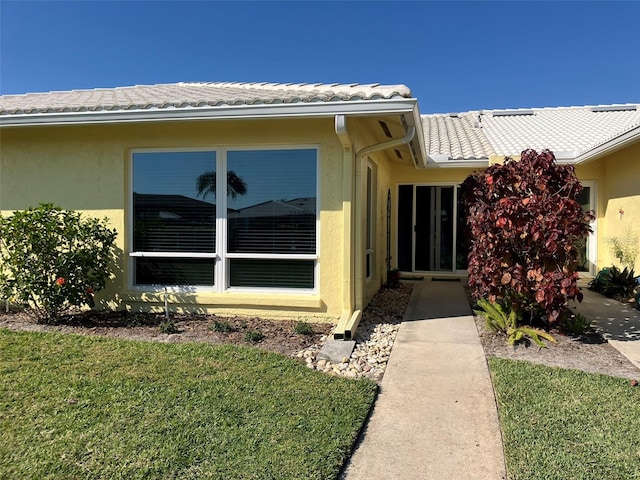 exterior space with a front yard