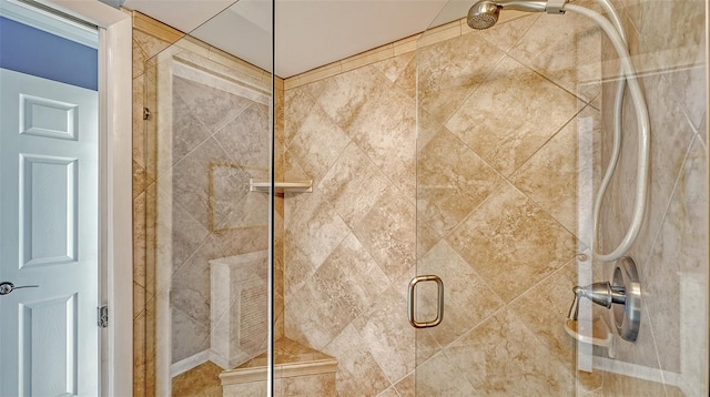 details featuring walk in shower