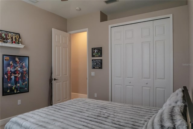 bedroom featuring a closet