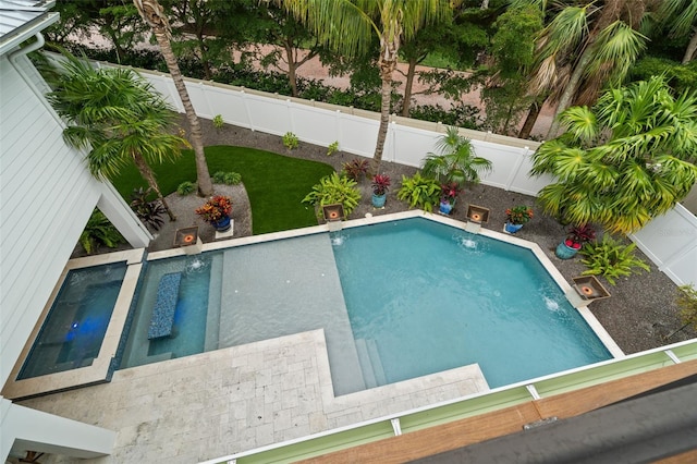 view of swimming pool