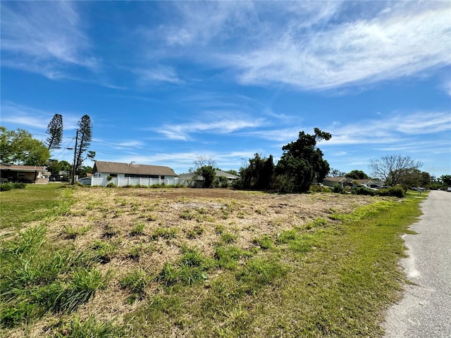 Listing photo 3 for Roslyn Rd, Venice FL 34293