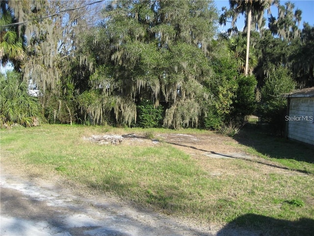 Listing photo 2 for 819 NW 11th Blvd, Lake Panasoffkee FL 33538