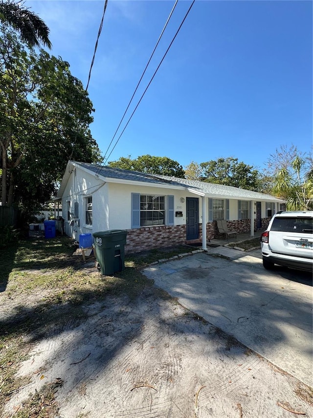 view of front of home