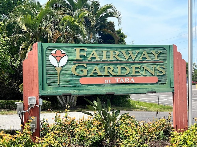 view of community / neighborhood sign