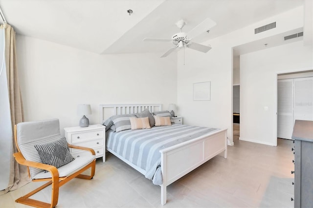 bedroom with ceiling fan