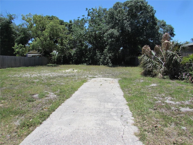 Listing photo 2 for 1754 10th St, Sarasota FL 34236