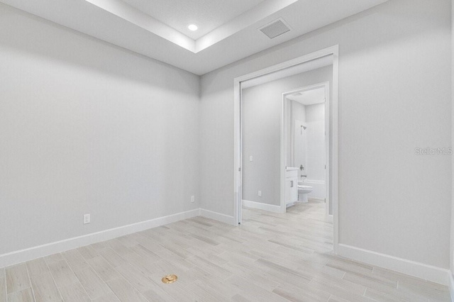 empty room featuring light hardwood / wood-style flooring