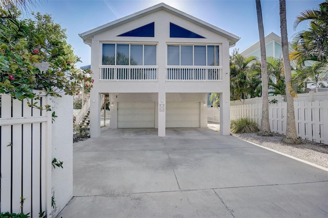 view of front facade with a garage