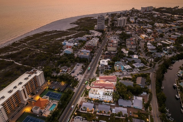 view of aerial view at dusk