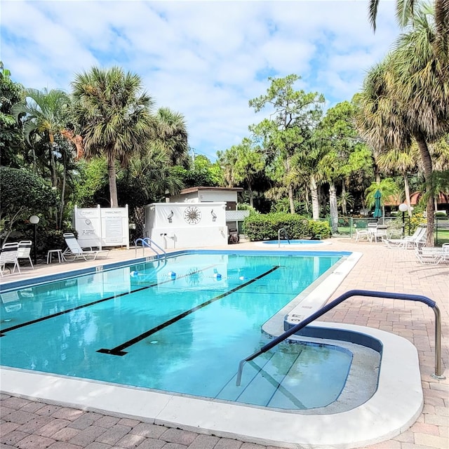 view of swimming pool