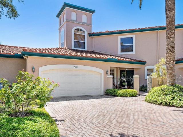 view of front of house with a garage