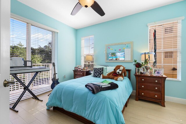 bedroom with ceiling fan