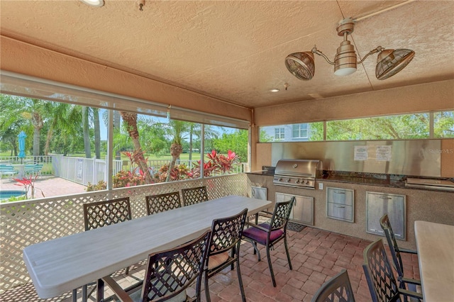 view of sunroom / solarium